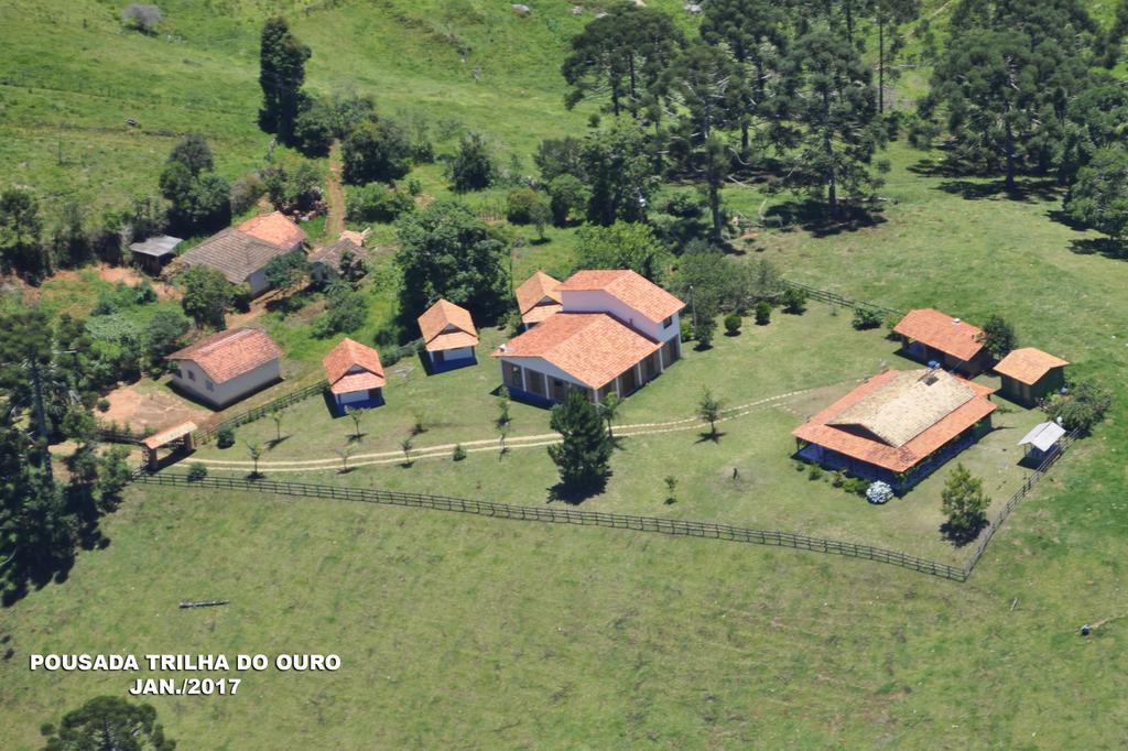 Pousada Trilha Do Ouro Alagoa Mg Екстер'єр фото